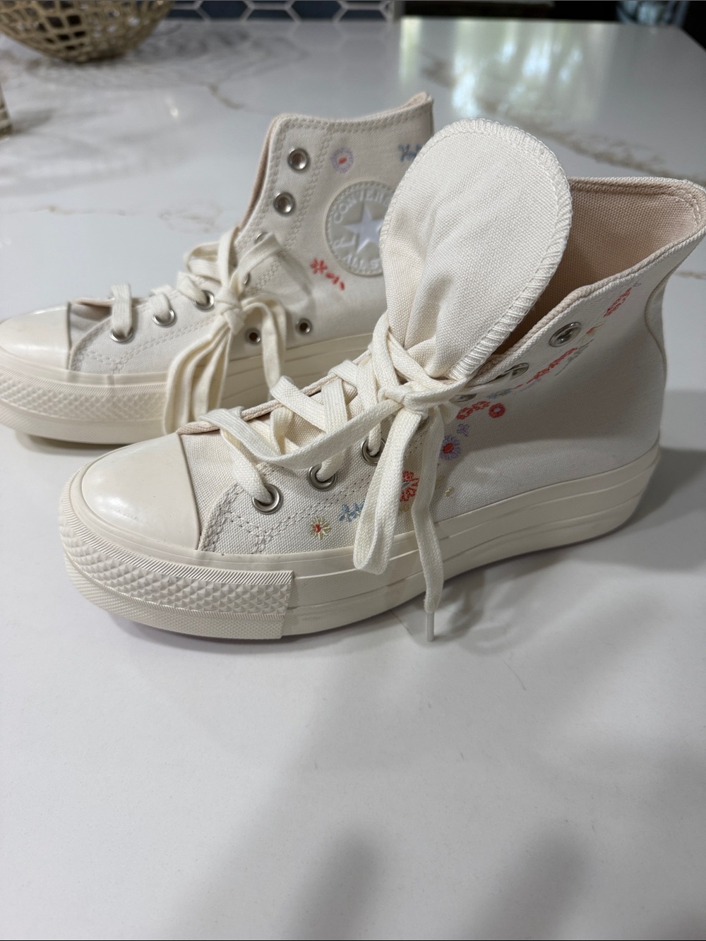 Converse Chuck Taylor All Star Lift Things to Grow egret Platform Sneakers | 6.5